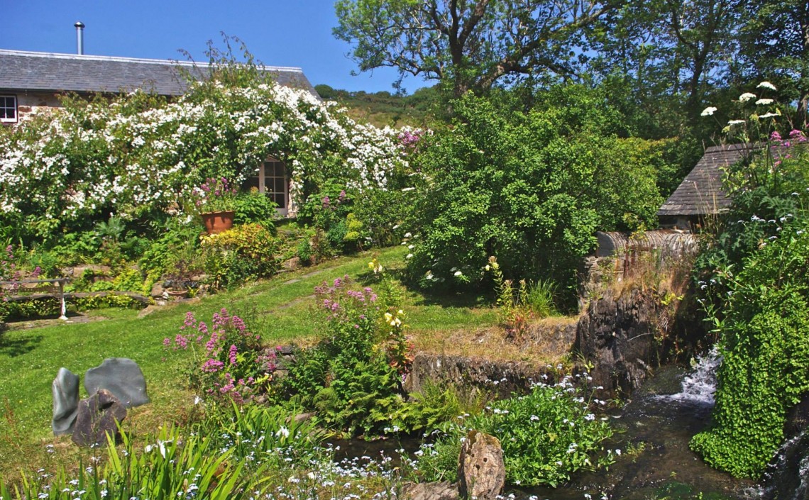 Pembrokeshire cottages Under the Thatch holiday cottages