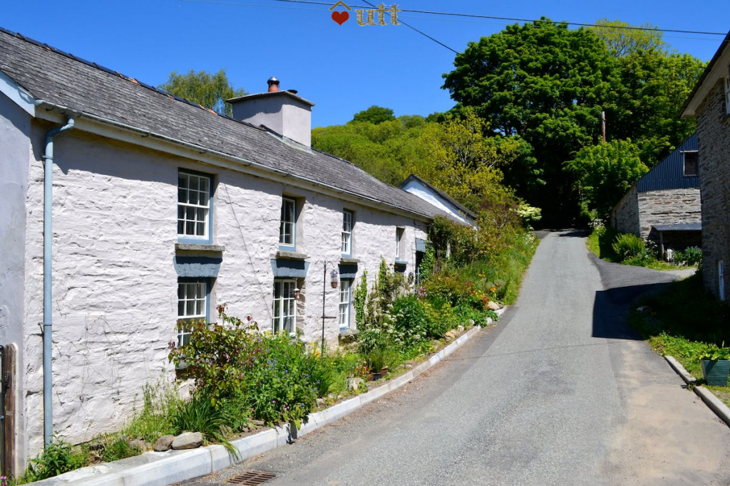 Felin Fach Under the Thatch Gettogether