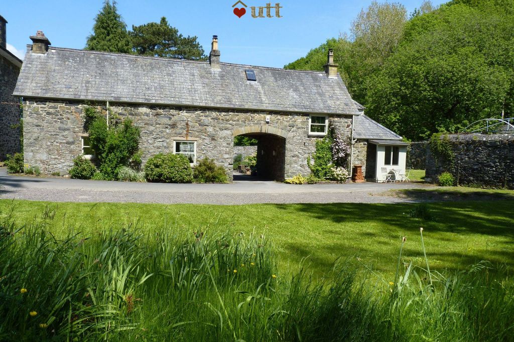Tŷ R Gofalwr Under The Thatch Family Cottages