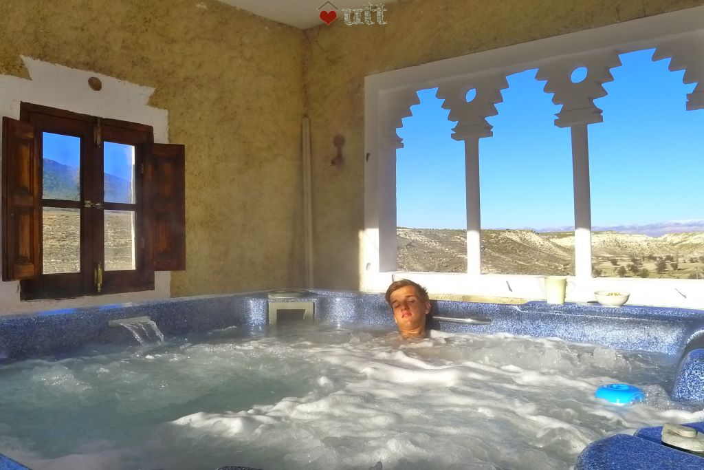 La Veranda pool hot tub Under the Thatch In the sun