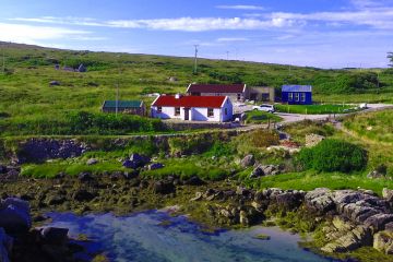 'Teach Mhicí' - Mickey's Cottage