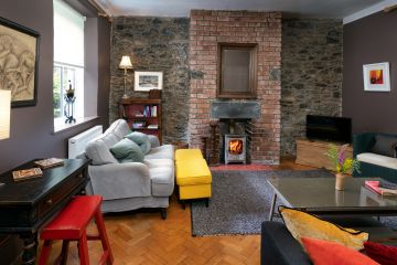 Ffin-y-Parc 2