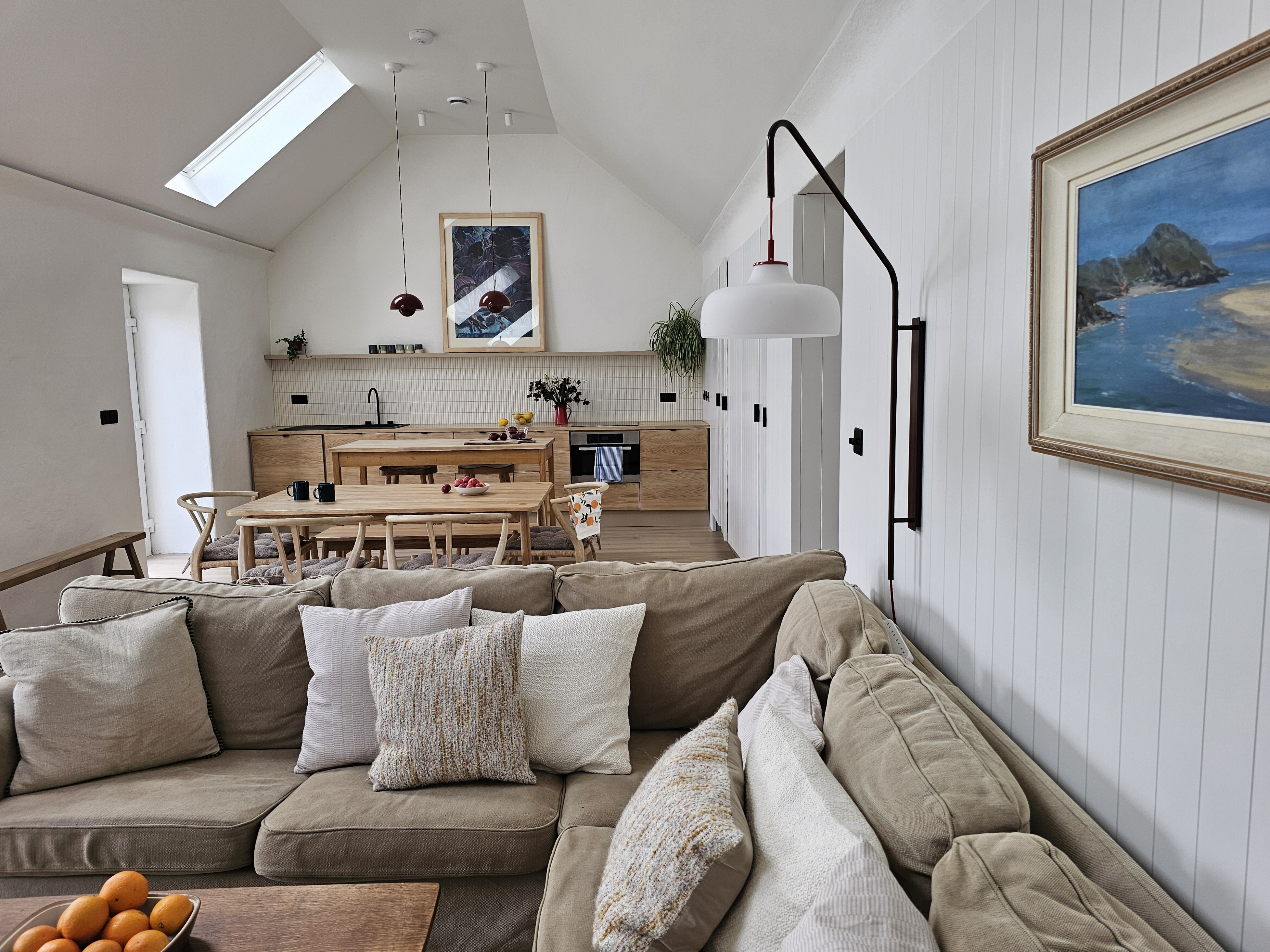 *NEW - An Teach Dearg / The Red House