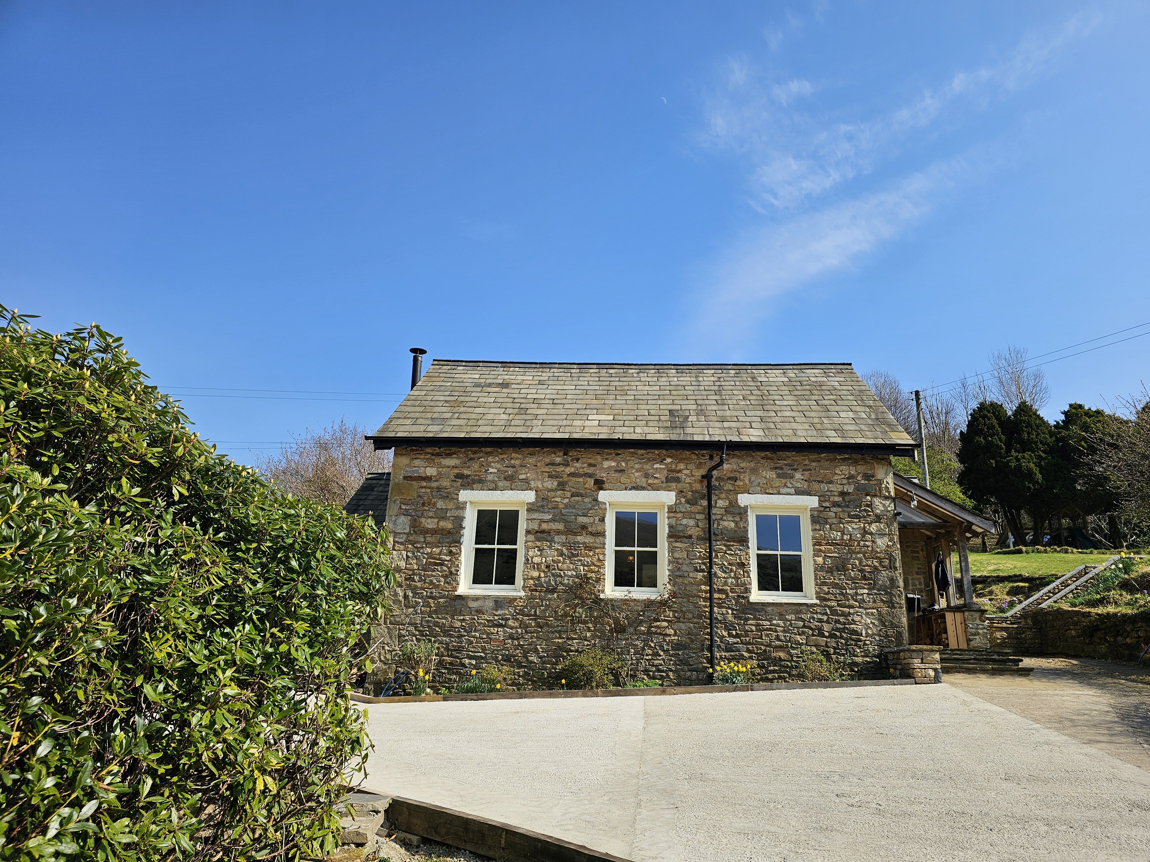 *New* Ridge House