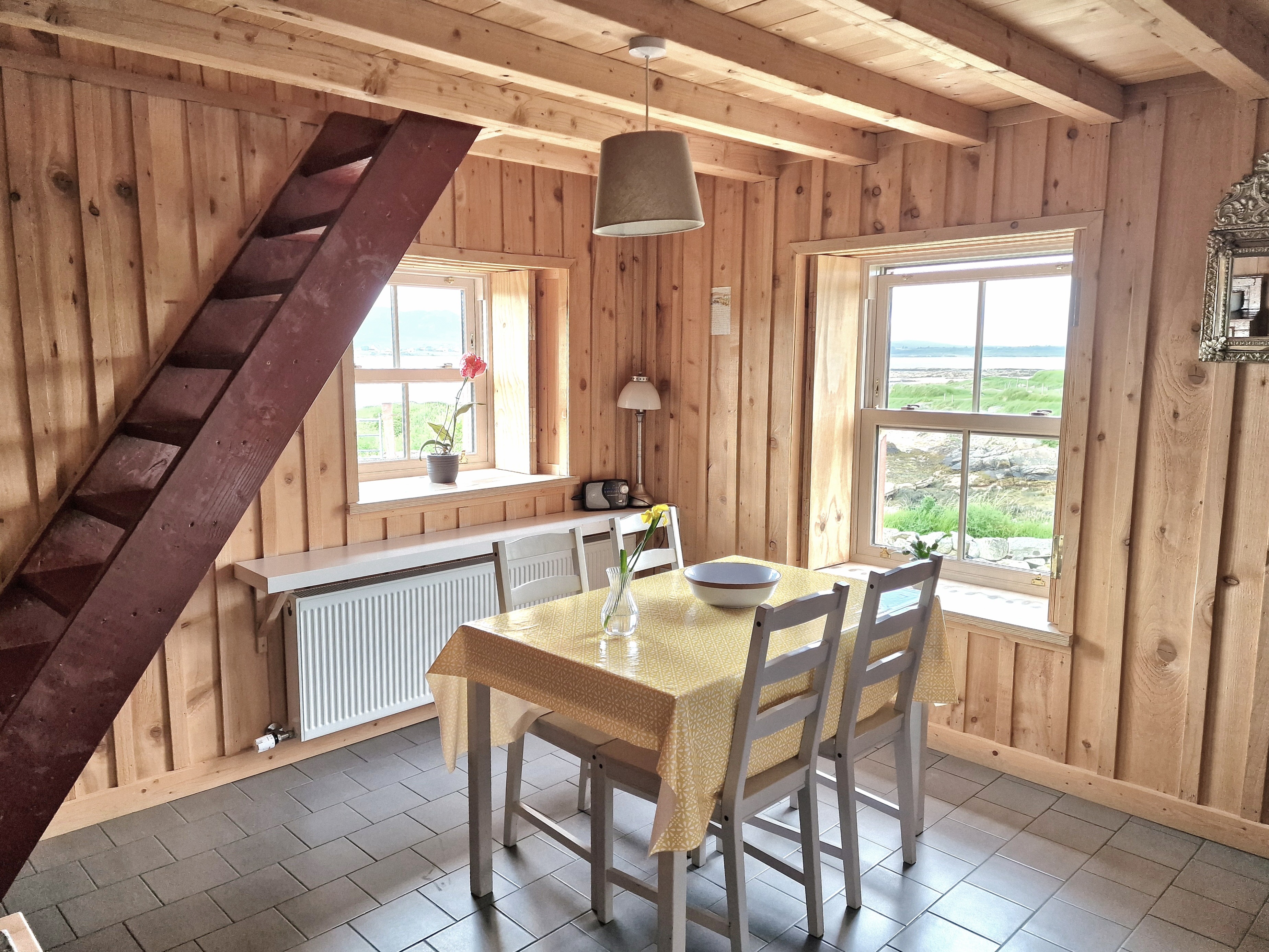 'Teach Mhicí' - Mickey's Cottage